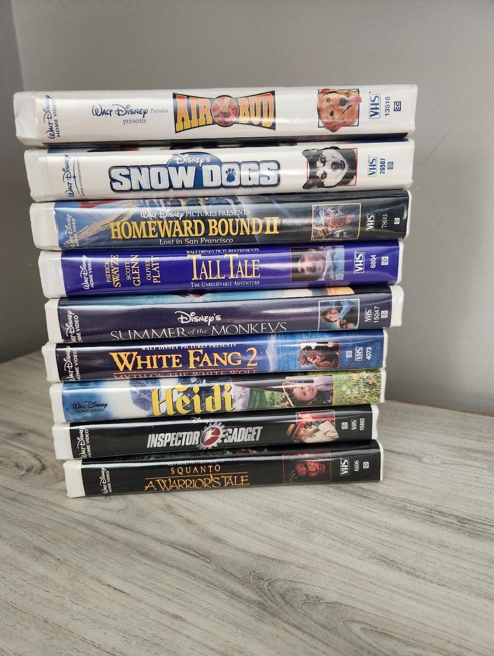 Disney VHS Movie Lot - White, Blue, Purple, Black, Yellow Spines